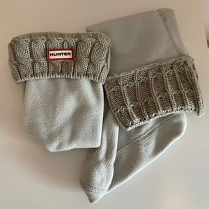 Hunter Recycled 6 Stitch Cable Cuff Tall Boot Socks in Greige